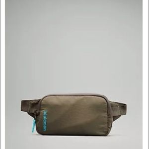 NWT Lululemon Mini Belt Bag